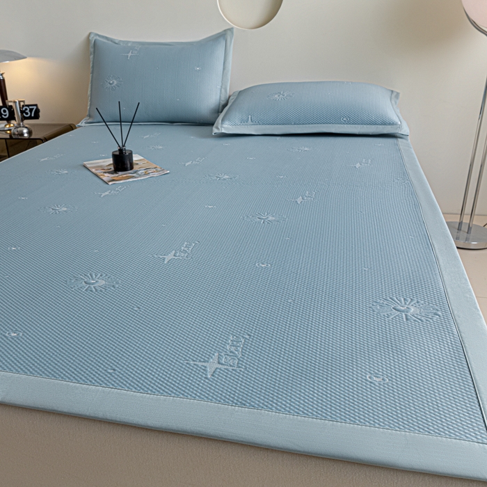 91家纺网 家纺一手货源 找家纺 阿亮家居 2025新款凉席凉豆豆软席床席款 爱丽丝-海盐蓝