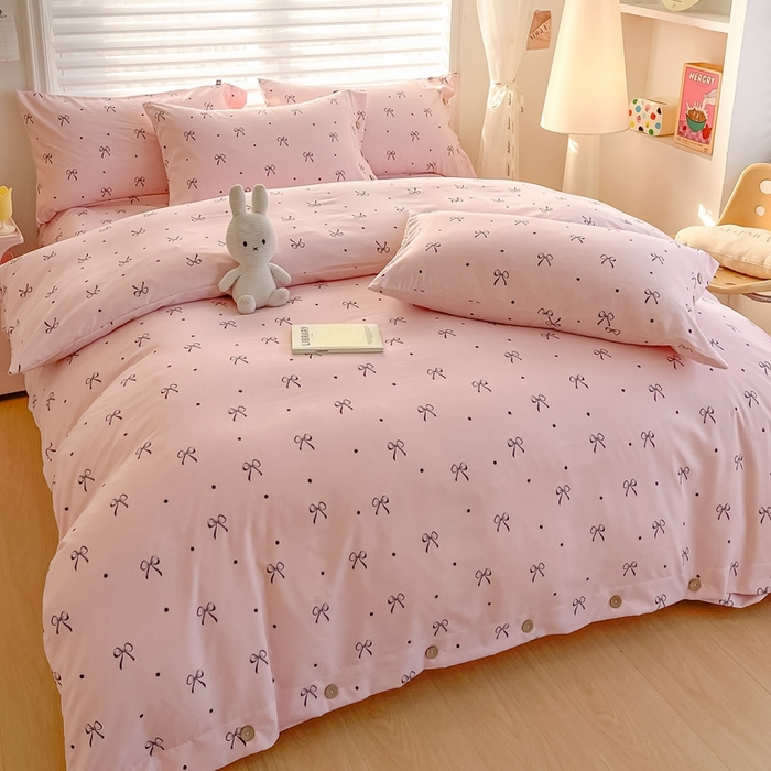 91家纺网 家纺一手货源 找家纺 星窝家纺 2025新款纽扣款水洗棉印花四件套 初昕粉色