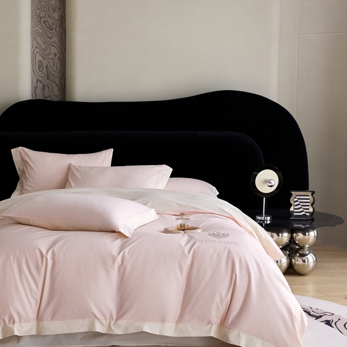 91家纺网 家纺一手货源 找家纺 金奇达家纺 2025春夏新款【特洛伊】红金裸盖™棉全棉纯棉红金裸盖棉四件套标准号全网控价（折后券后）不低于199元） 特洛伊-樱花粉