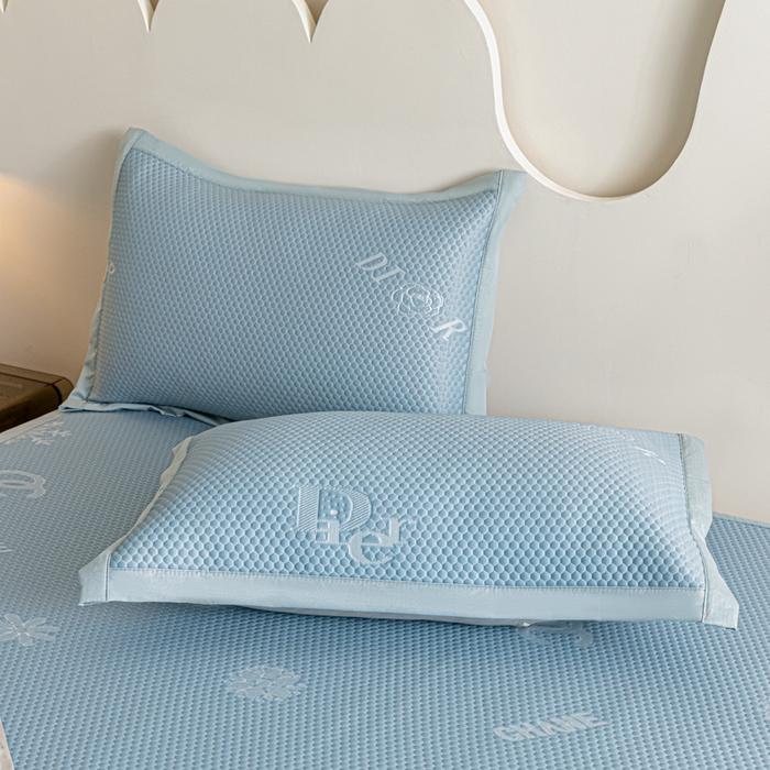 91家纺网 家纺一手货源 找家纺 阿亮家居 2025新款凉席凉豆豆软席床席款 香迪奥-海盐蓝