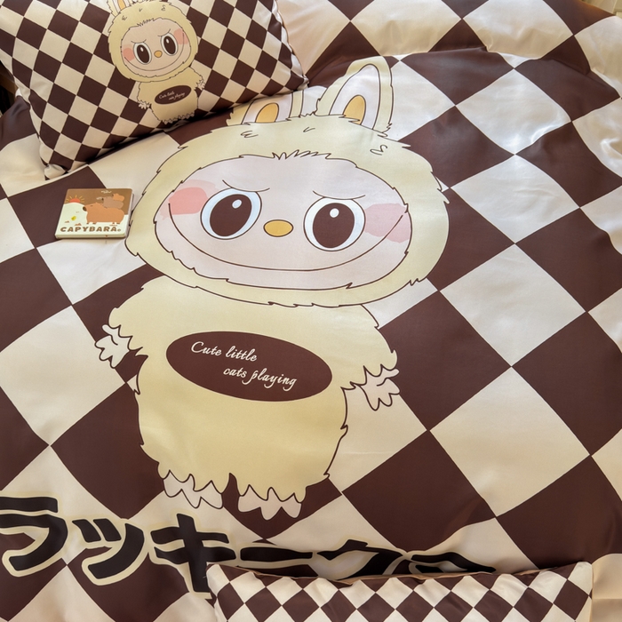 91家纺网 家纺一手货源 找家纺 摩卡（乐趣） 2025新款水洗真丝数码印花卡通兔系列四件套 菱形兔