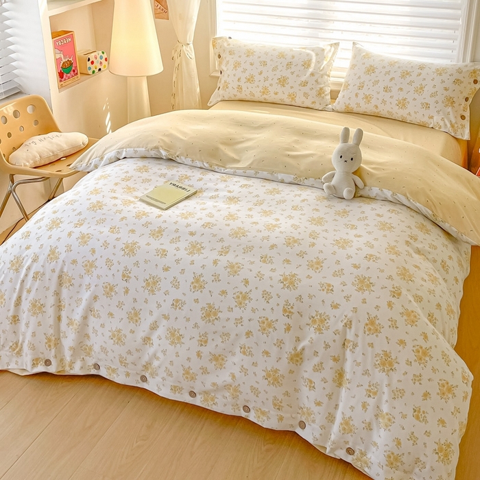 91家纺网 家纺一手货源 找家纺 星窝家纺 2025新款纽扣款水洗棉印花四件套 沐瑶黄