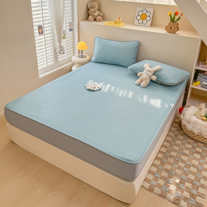 91家纺网 家纺一手货源 找家纺 阿亮家居 2025新款凉席凉豆豆单包边可水席单凉席三件套冰豆豆席 小米粒天空蓝床笠款