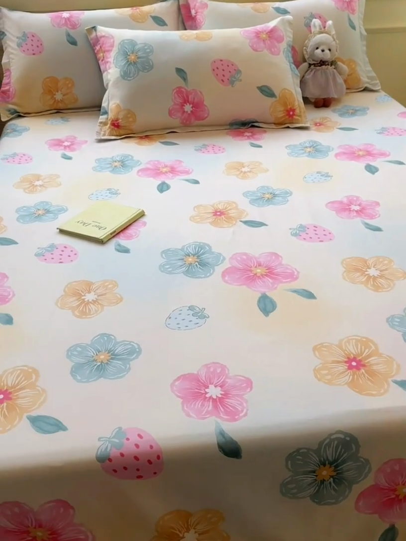 91家纺网 家纺一手货源 找家纺 拾物记 2025新款A类无荧光全喷气全棉12868单床单 茉莉草莓