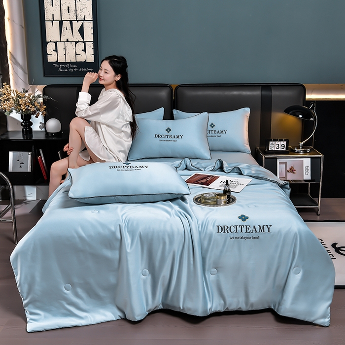 91家纺网 家纺一手货源 找家纺 伊梵居 2025新款水洗真丝刺绣夏被四件套 梵花-海青