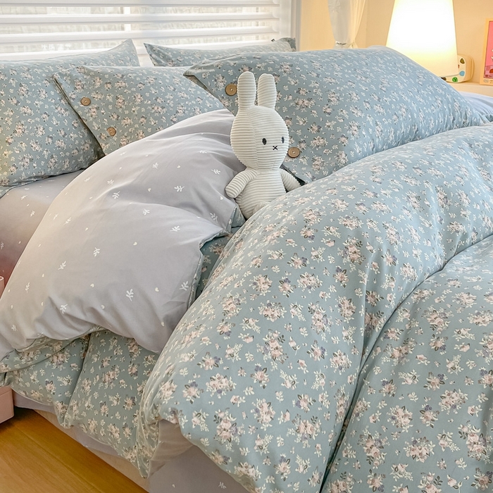 91家纺网 家纺一手货源 找家纺 星窝家纺 2025新款纽扣款水洗棉印花四件套 芊朵