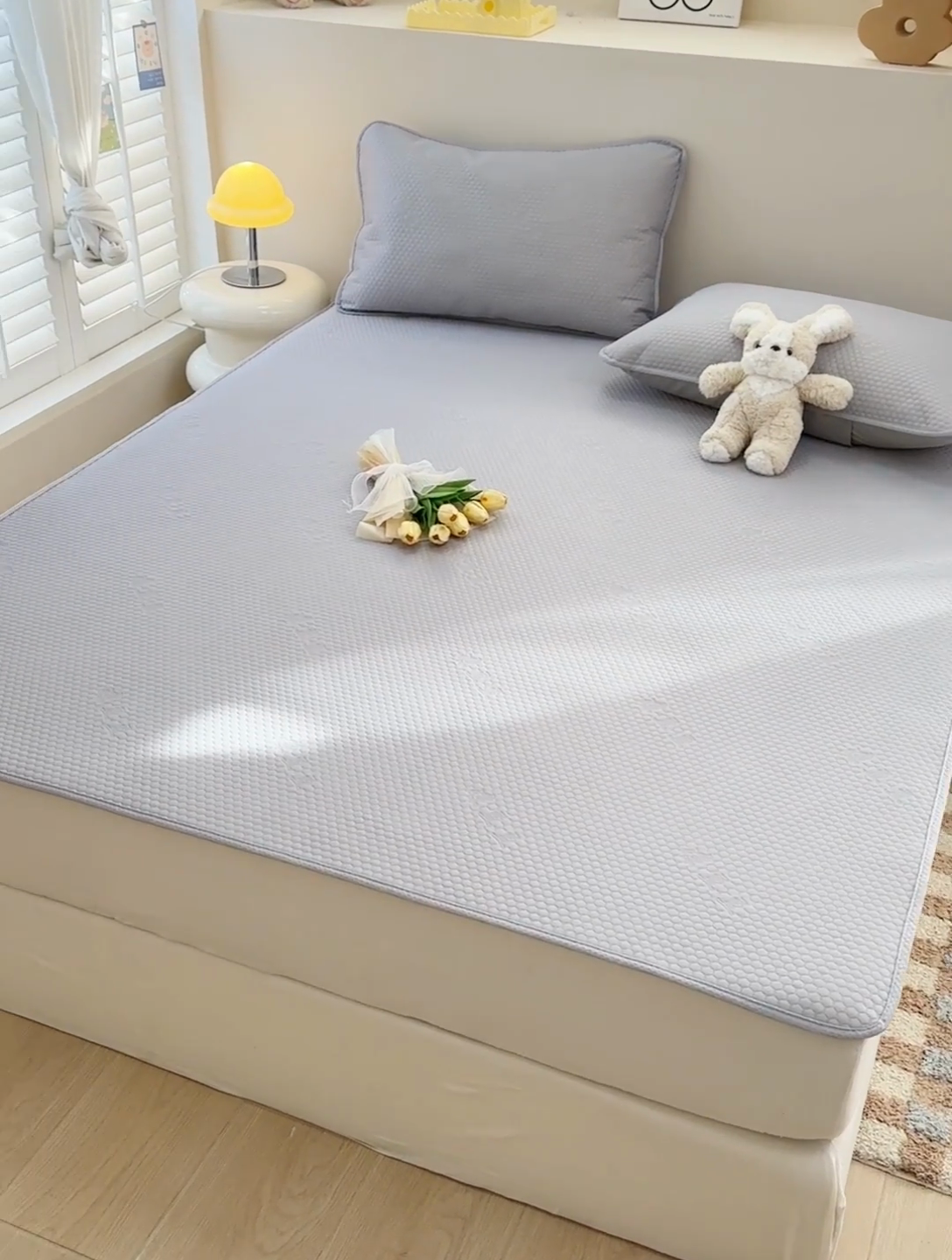 91家纺网 家纺一手货源 找家纺 阿亮家居 2025新款凉席凉豆豆单包边可水席单凉席三件套冰豆豆席 小米粒绅士灰床席款