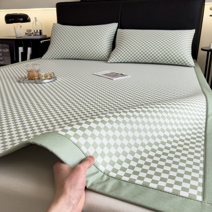 91家纺网 家纺一手货源 找家纺 慕尚家纺 2025春夏新款凉感冰丝提花凉席三件套 提花席 棋盘格绿