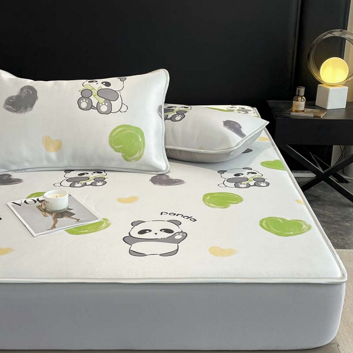 91家纺网 家纺一手货源 找家纺 2025新款印花冰丝凉席反面无纺布 冰丝-床笠款-小熊猫