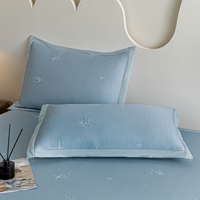 91家纺网 家纺一手货源 找家纺 阿亮家居 2025新款凉席凉豆豆软席床席款 爱丽丝-海盐蓝