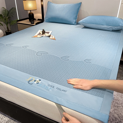 91家纺网 家纺一手货源 找家纺 （总）阿亮家居 2025新款刺绣款凉豆豆凉席