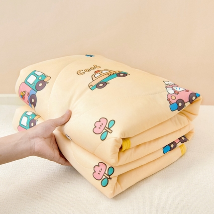 91家纺网 家纺一手货源 找家纺 鱼宝2025新款凉感丝夏被夏凉被空调被 云朵巴士黄