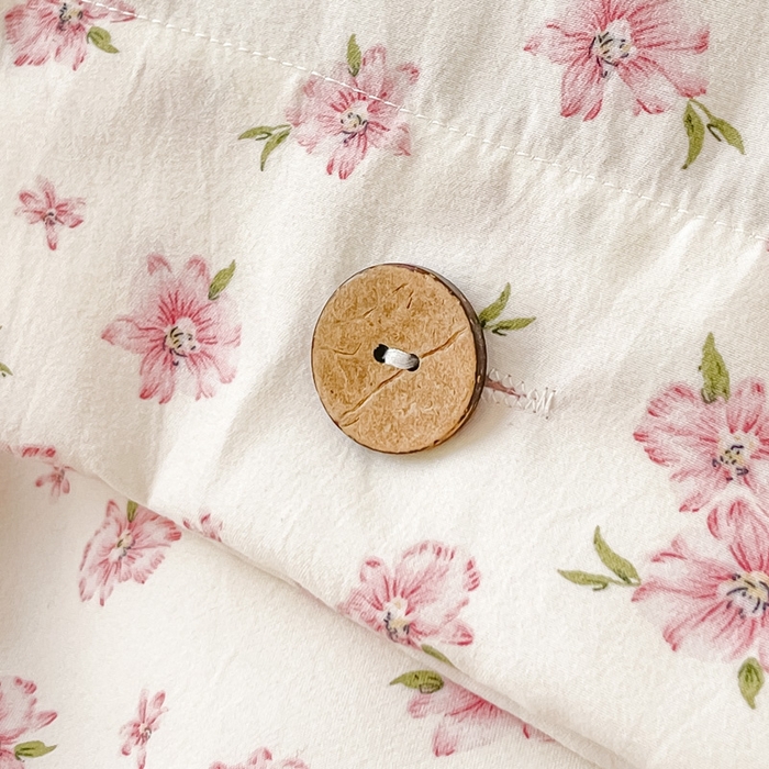 91家纺网 家纺一手货源 找家纺 星窝家纺 2025新款纽扣款水洗棉印花四件套 奶糖兔米