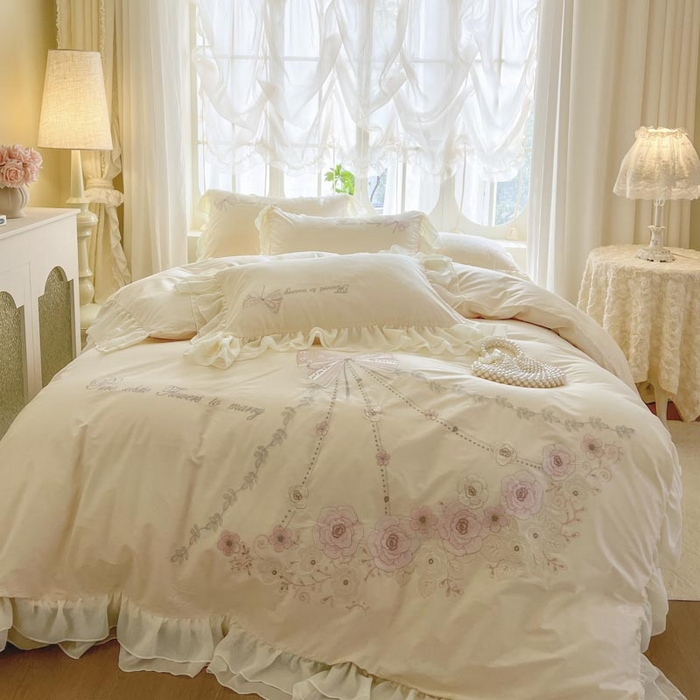 91家纺网 家纺一手货源 找家纺 亲亲公主 2025新款全棉绣花+蕾丝双层花边四件套-奶油玫瑰 奶油玫瑰一米白