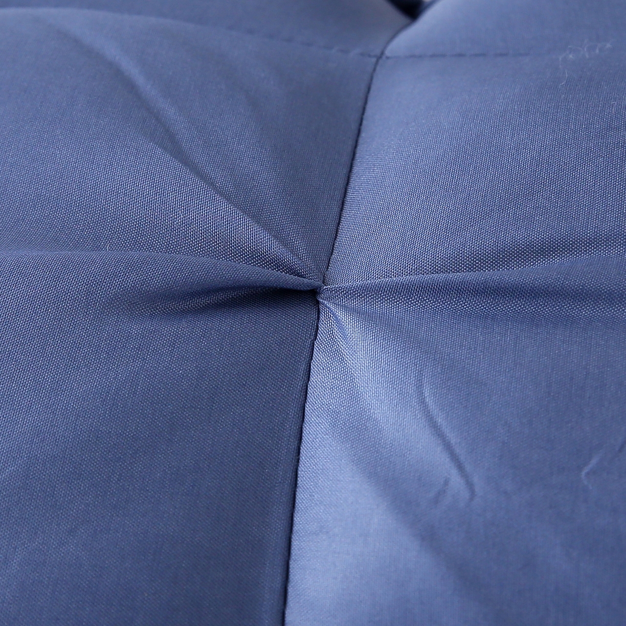 91家纺网 家纺一手货源 找家纺 珍贝家纺 2025新款双边扭花酒店面包枕枕头枕芯 双边扭花--深蓝色（中枕48*74cm/只）