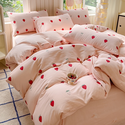 91家纺网 家纺一手货源 找家纺 澳梵家居 2025新款小清新全棉印花四件套 可可草莓