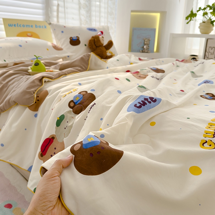 91家纺网 家纺一手货源 找家纺 星巴k家纺 2025新款A类水洗双层纱大豆纤维夏被夏凉被空调被 复古小熊