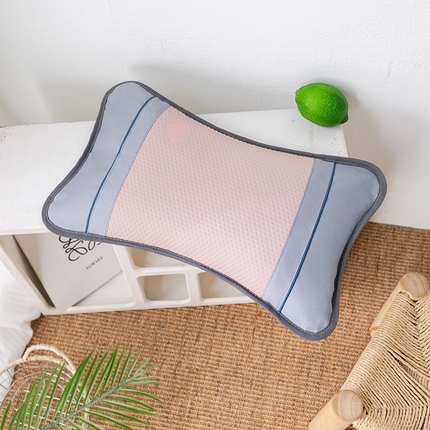 91家纺网 家纺一手货源 找家纺 2025新款凉感席夏季冰藤枕茶叶枕头凉豆豆席护颈椎竹席枕芯单人冰丝凉枕  冰豆圆枕-粉30x50