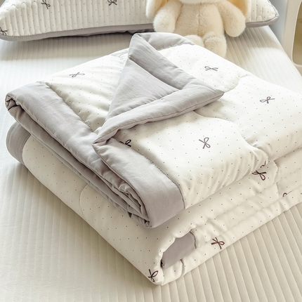 91家纺网 家纺一手货源 找家纺 （总）慕木 2025春夏新款双层纱针织棉夏被夏凉被空调被