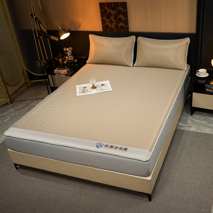 91家纺网 家纺一手货源 找家纺 小萌虎 2025新款碳光抗菌冰丝凉席床笠 饼干花-咖