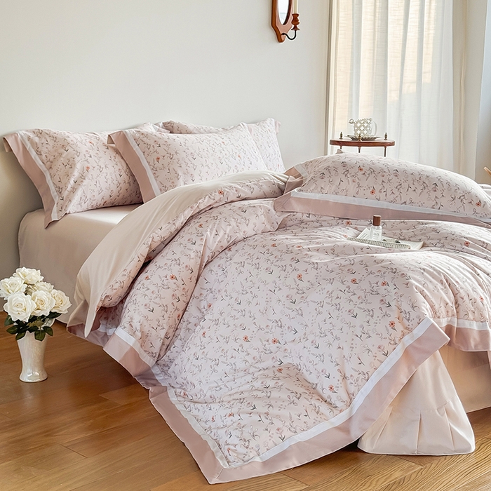 91家纺网 家纺一手货源 找家纺 巧玲珑 2025新款60支A类进口数码印花美式双拼四季款长绒棉四件套 木槿