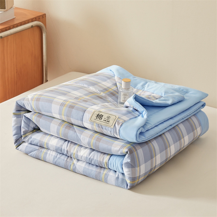 91家纺网 家纺一手货源 找家纺 魅图家纺 2025新款A类云朵棉抗菌棉花夏被 格韵-蓝