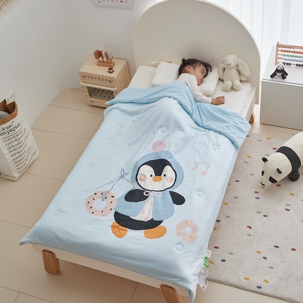 荷马之梦 2025新款大版针织棉凉感丝AB版大豆儿童夏被 甜甜小企鹅