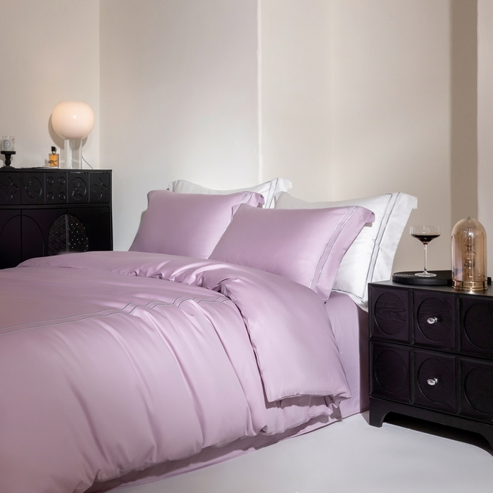 91家纺网 家纺一手货源 找家纺 121  2025新款长绒棉纯棉高支高密贡缎刺绣四件套 贵族紫