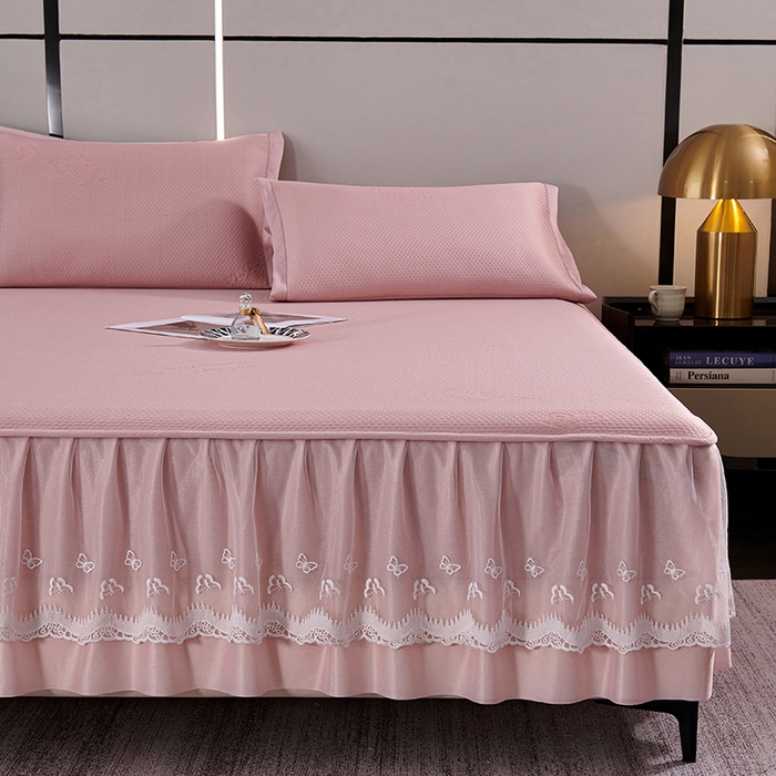 91家纺网 家纺一手货源 找家纺 梵克保罗 2025新款7A抗菌母婴级纯乙纶PE刺绣凉感丝豆豆席 床裙款 床裙款 字母爱心-粉