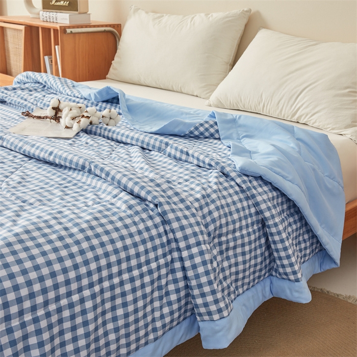 91家纺网 家纺一手货源 找家纺 魅图家纺 2025新款A类云朵棉抗菌棉花夏被 蓝小格