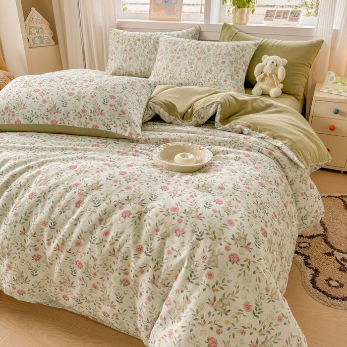 91家纺网 家纺一手货源 找家纺 2025新款40s全棉双层纱圆角吊边款四件套 仙女兔