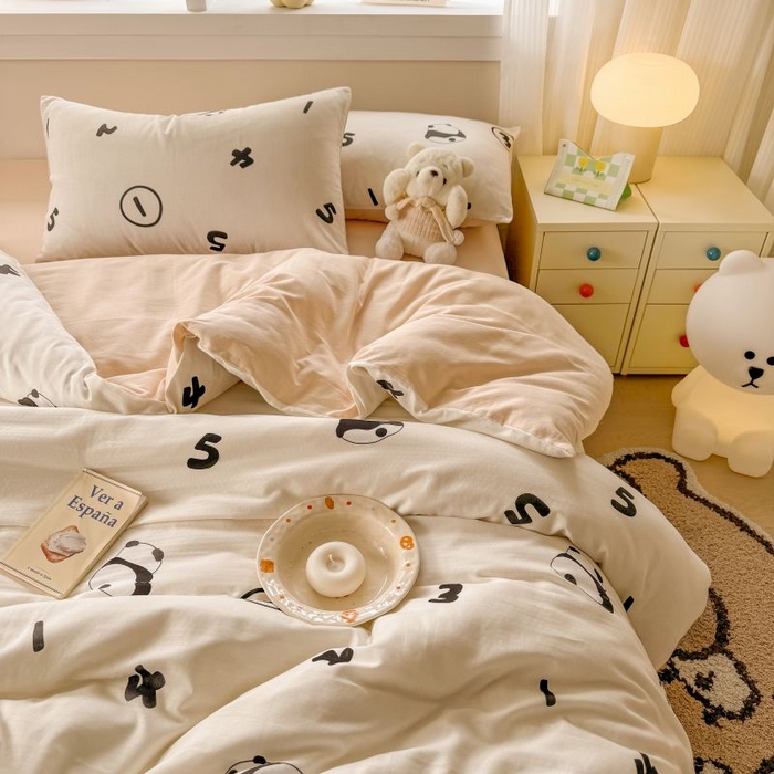 91家纺网 家纺一手货源 找家纺 2025新款40s全棉双层纱圆角吊边款四件套 DIY熊猫