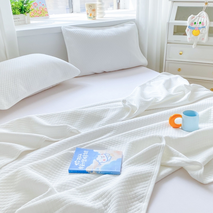 91家纺网 家纺一手货源 找家纺 来菲毛毯 2025新款全棉针织全面盖毯床单夏被被子被芯 菱雪白