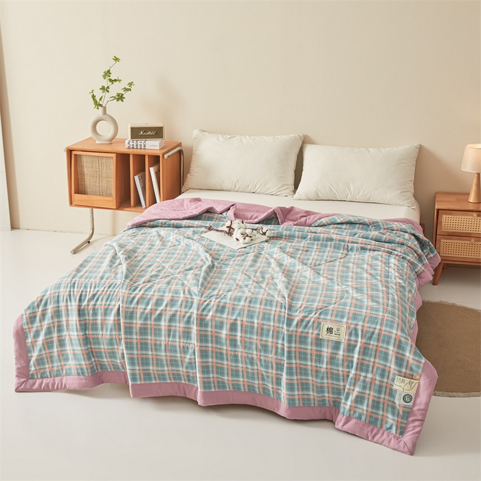 91家纺网 家纺一手货源 找家纺 魅图家纺 2025新款A类云朵棉抗菌棉花夏被 粉黛格