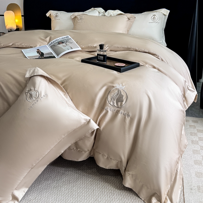 91家纺网 家纺一手货源 找家纺 沃尔居 2025新款亲肤舒适全棉纯棉绣花系列四件套 萨尔夫人-卡其