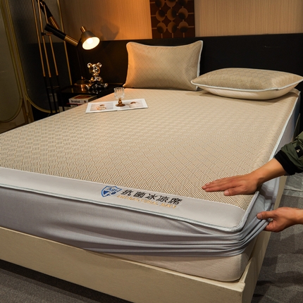 小萌虎 2025新款碳光抗菌冰丝凉席床笠 饼干花-咖