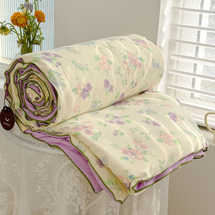 91家纺网 家纺一手货源 找家纺 星巴k家纺 2025新款A类水洗双层纱大豆纤维夏被夏凉被空调被 故事小花