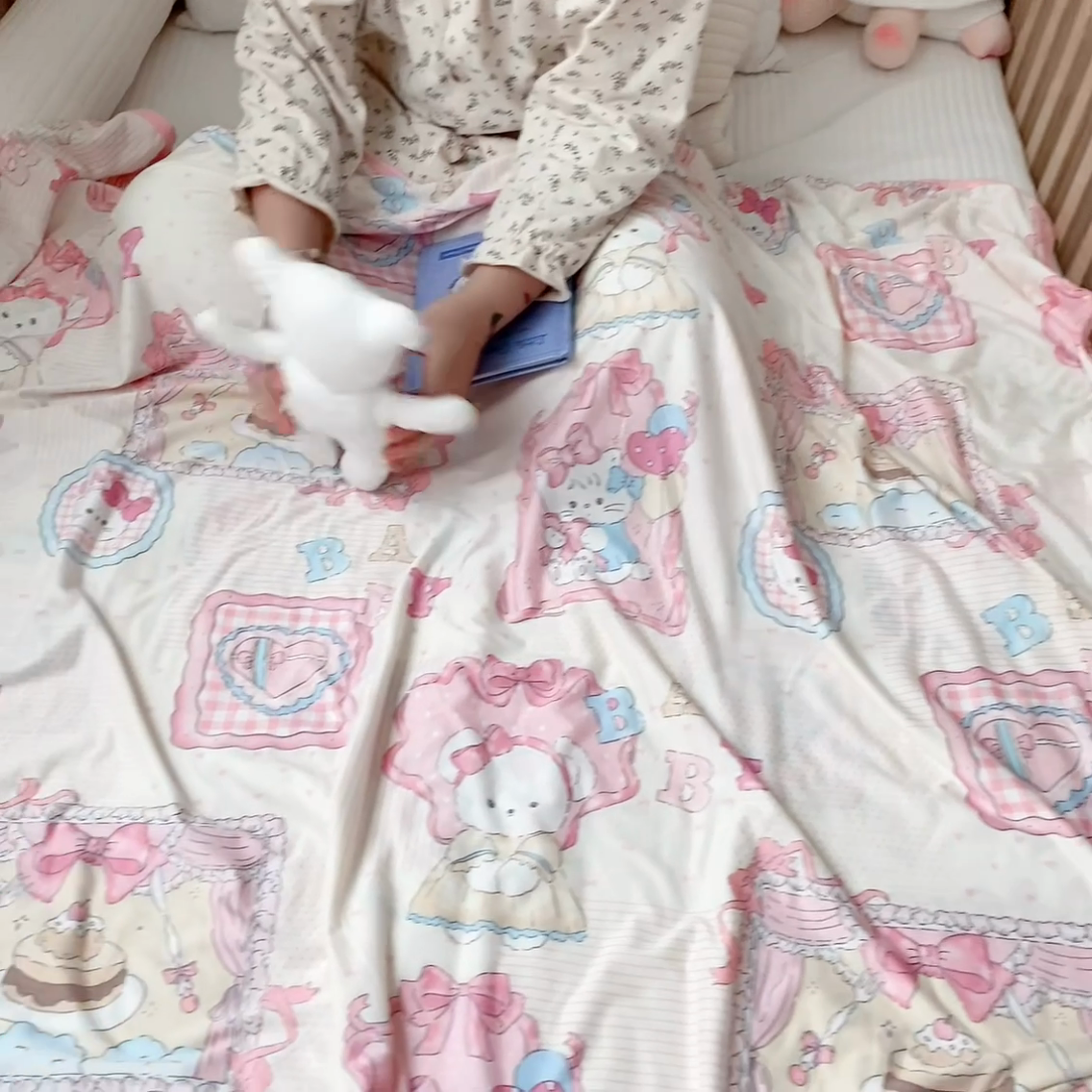 91家纺网 家纺一手货源 找家纺 嗨生活 2025新款婴儿裸睡级凉感针织毯幼儿园夏被儿童夏被毯子 蛋糕铺