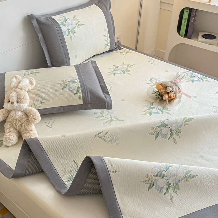 91家纺网 家纺一手货源 找家纺 阿亮家居 2025新款印花冰藤席系列 花韵