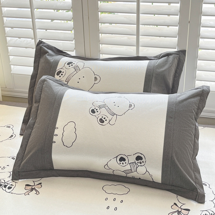 91家纺网 家纺一手货源 找家纺 阿亮家居 2025新款印花冰藤席系列 快乐熊