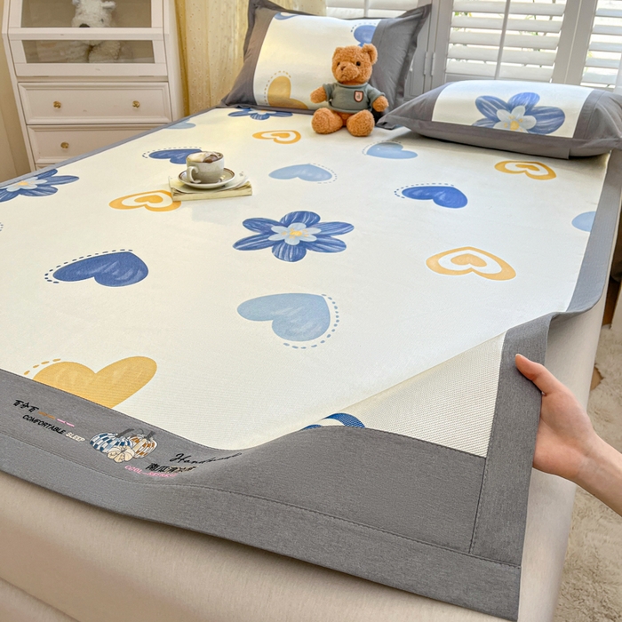 91家纺网 家纺一手货源 找家纺 阿亮家居 2025新款印花冰藤席系列 小兰花