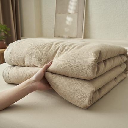 寐绸家纺 2025新款纯棉水洗棉三层提花大豆纤维夏被四件套 肌理纹夏被-驼色