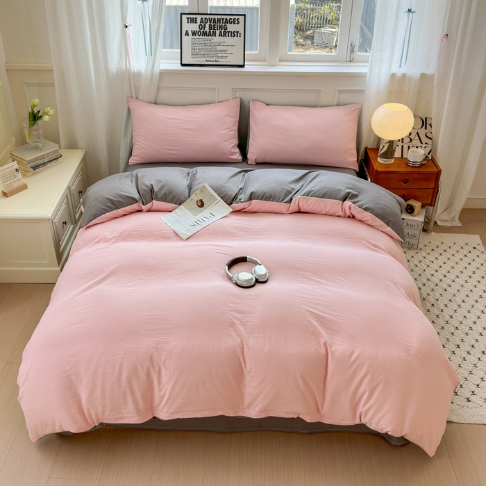 91家纺网 家纺一手货源 找家纺 冕悠家纺 2025新款A类105克超柔褶皱水洗棉拼色四件套 樱花粉+岩灰