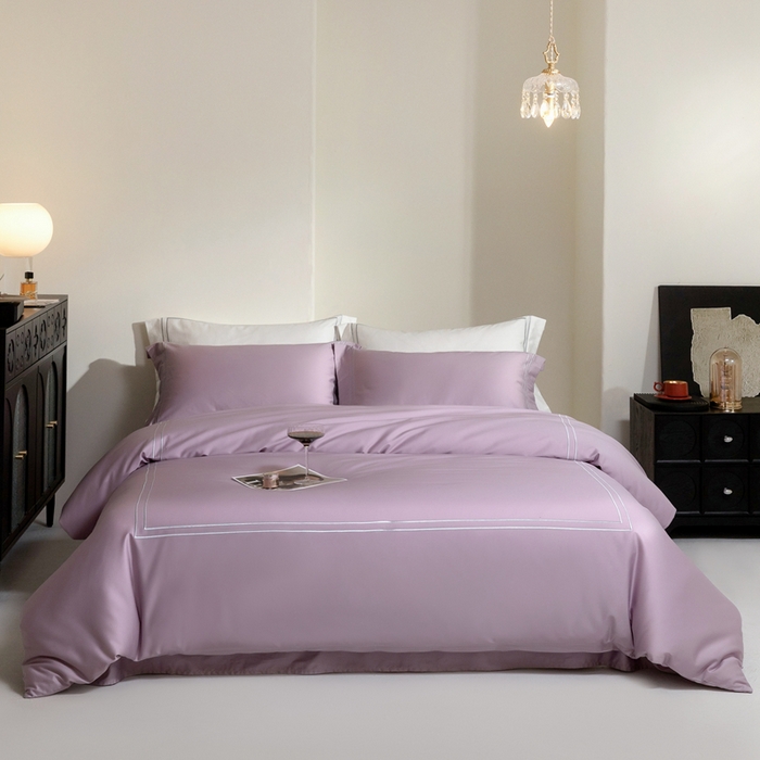 91家纺网 家纺一手货源 找家纺 121  2025新款长绒棉纯棉高支高密贡缎刺绣四件套 贵族紫