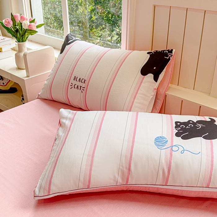 91家纺网 家纺一手货源 找家纺 澳梵家居 2025新款小清新全棉印花四件套 小黑猫与毛线团