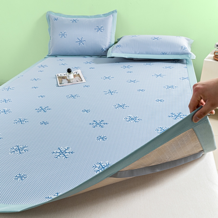 91家纺网 家纺一手货源 找家纺 阿亮家居 2025新款凉席碳光席冰丝席三件套 雪花-蓝色