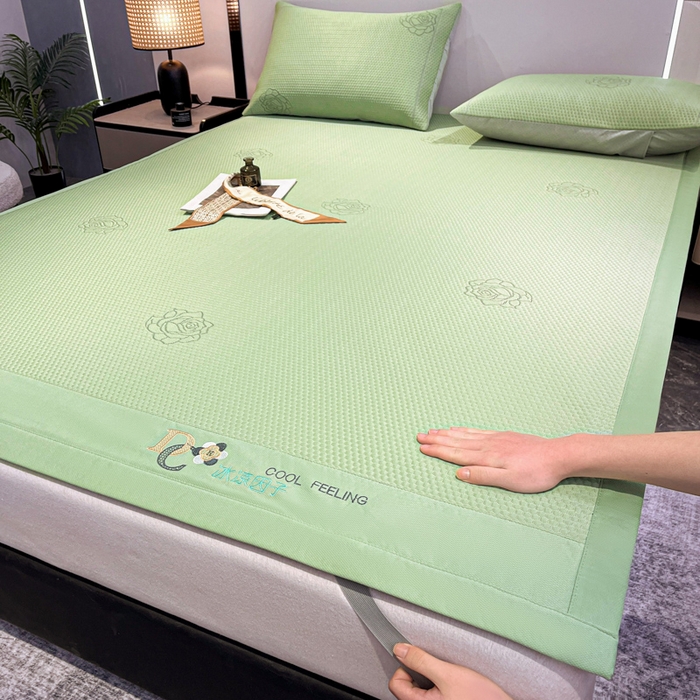 91家纺网 家纺一手货源 找家纺 阿亮家居 2025新款刺绣款凉豆豆凉席 凉豆豆-玫瑰绿色