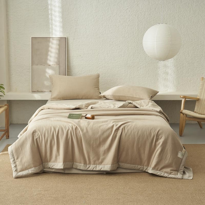 91家纺网 家纺一手货源 找家纺 寐绸家纺 2025新款纯棉水洗棉三层提花大豆纤维夏被四件套 肌理纹夏被-驼色