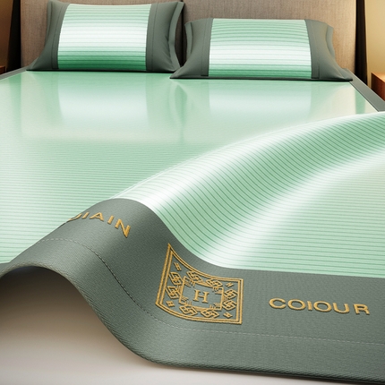 91家纺网 家纺一手货源 找家纺 （总）孩子王家纺 2025凉感冰丝藤席凉席席子-英文条纹席