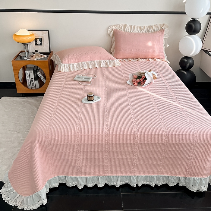 91家纺网 家纺一手货源 找家纺 沐纯家居 2025新款棉小乐花边床盖三件套 藕粉